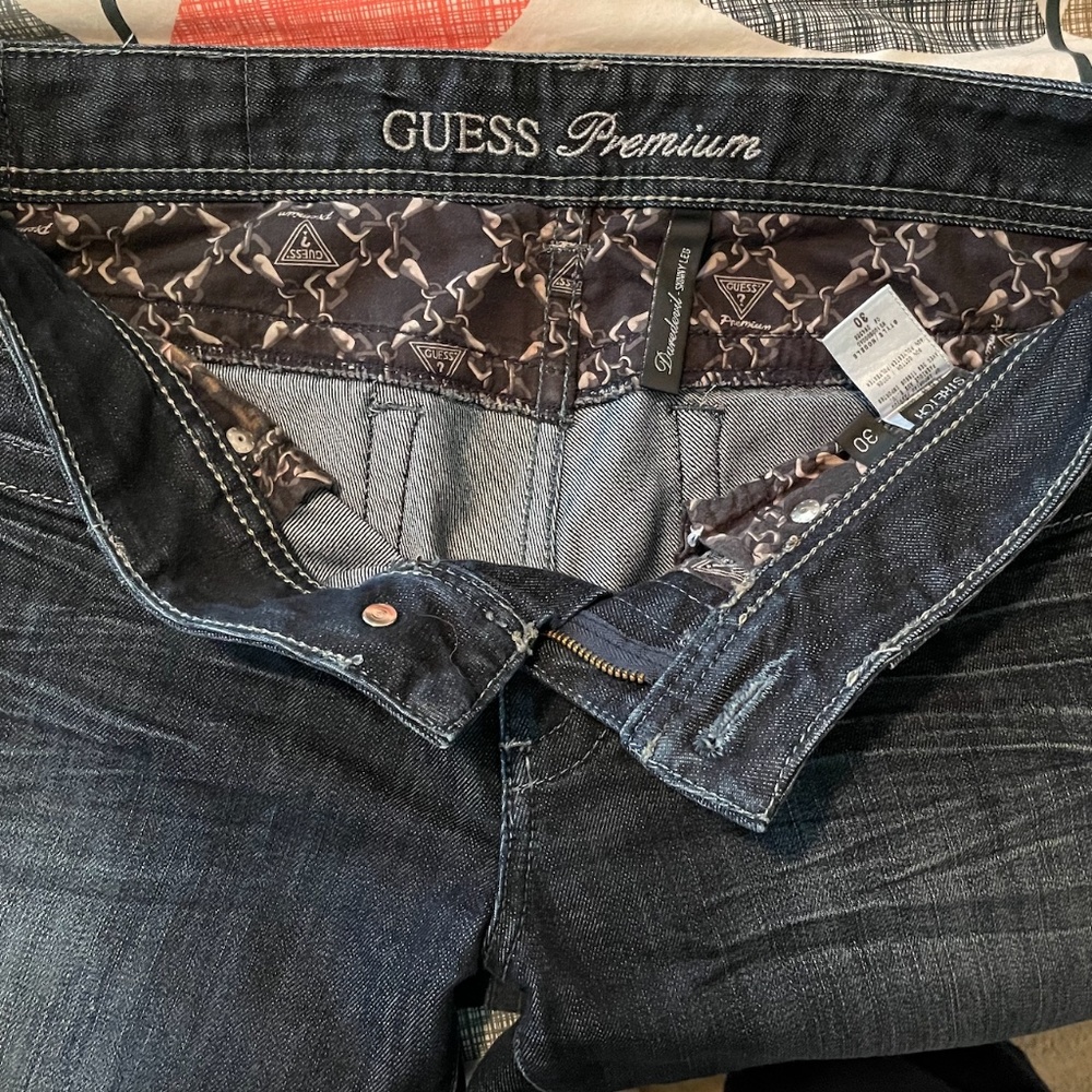 GUESS PREMIUM Dark Wash Skinny Leg Jeans - Size 30 - Picture 6 of 9